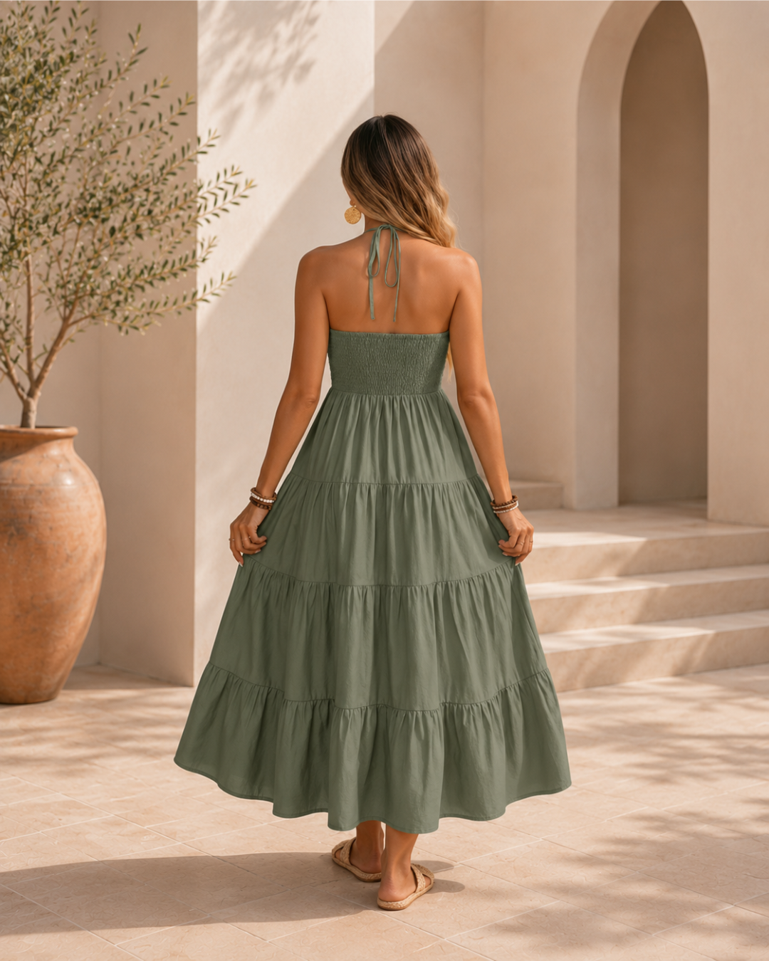 Irene - Vestido Midi Halter de Corte Fluido